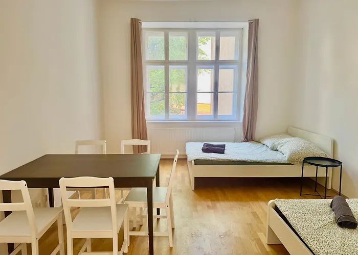Sunny & Calm Long-term With Free Parking דירה *